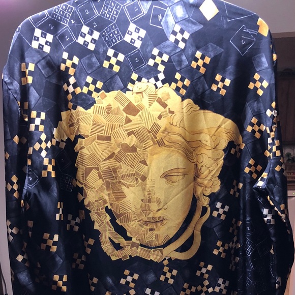 Versace silk shirt - Picture 4 of 6